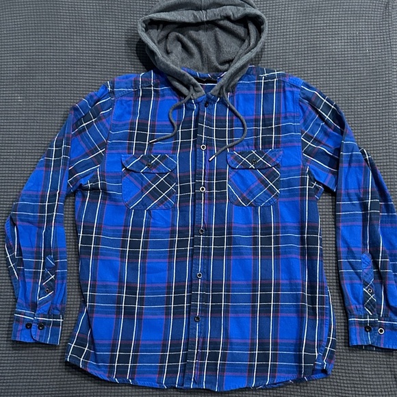 LIMITED TIME $5 ITEM!! No Boundaries Blue and Black Plaid Hoodie Shirt - Picture 1 of 1